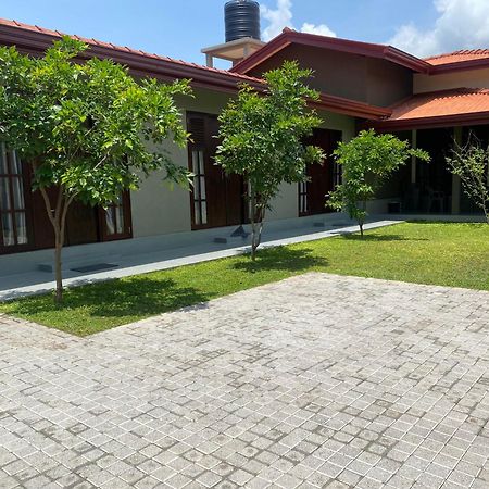 Negombo 146 Homestay Exterior foto